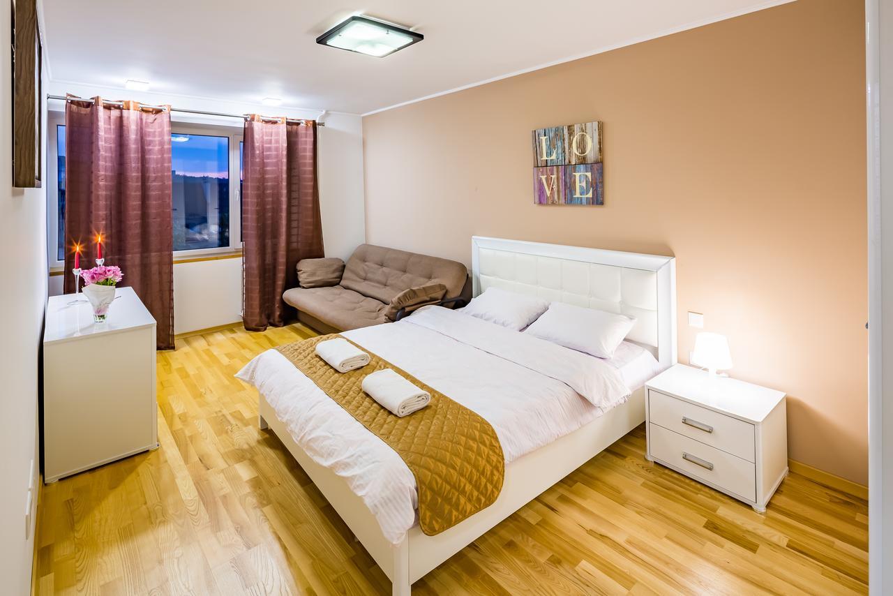 Bv Apartments Svobodu Avenue Lviv Exterior foto